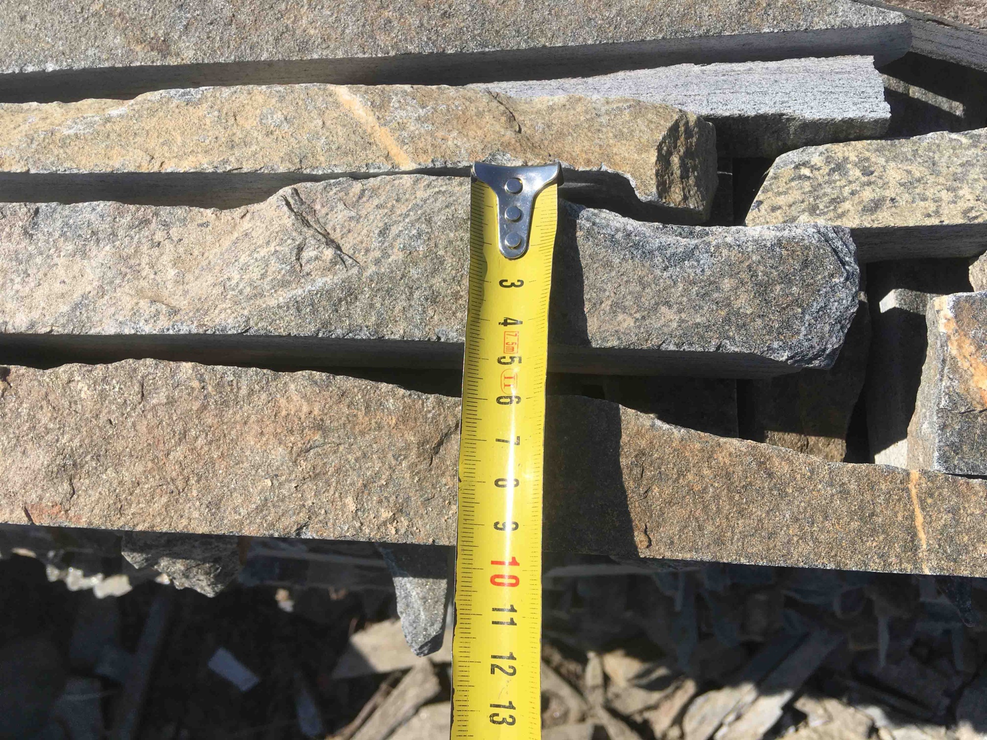 Горбушка златолит мультиколор для облицовки купить в Одинцово