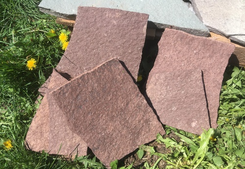 Плитняк лемезит бордовый для цоколя 1,5-2 см купить в Одинцово