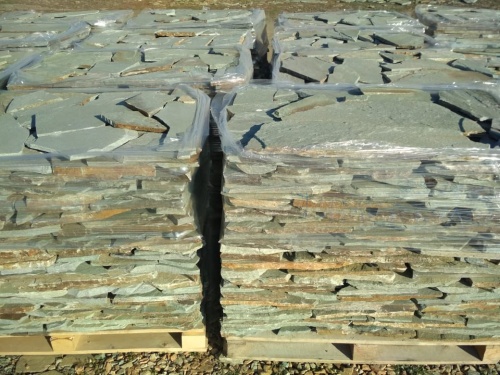 Плитняк златолит зелёный для цоколя, отмостки купить в Одинцово