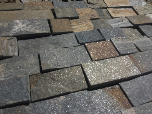 Плитка пилёная златолит Уральский для цоколя, отмостки купить в Одинцово