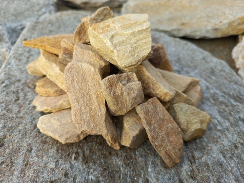 Златолит жёлтый декоративная каменная крошка купить в Одинцово