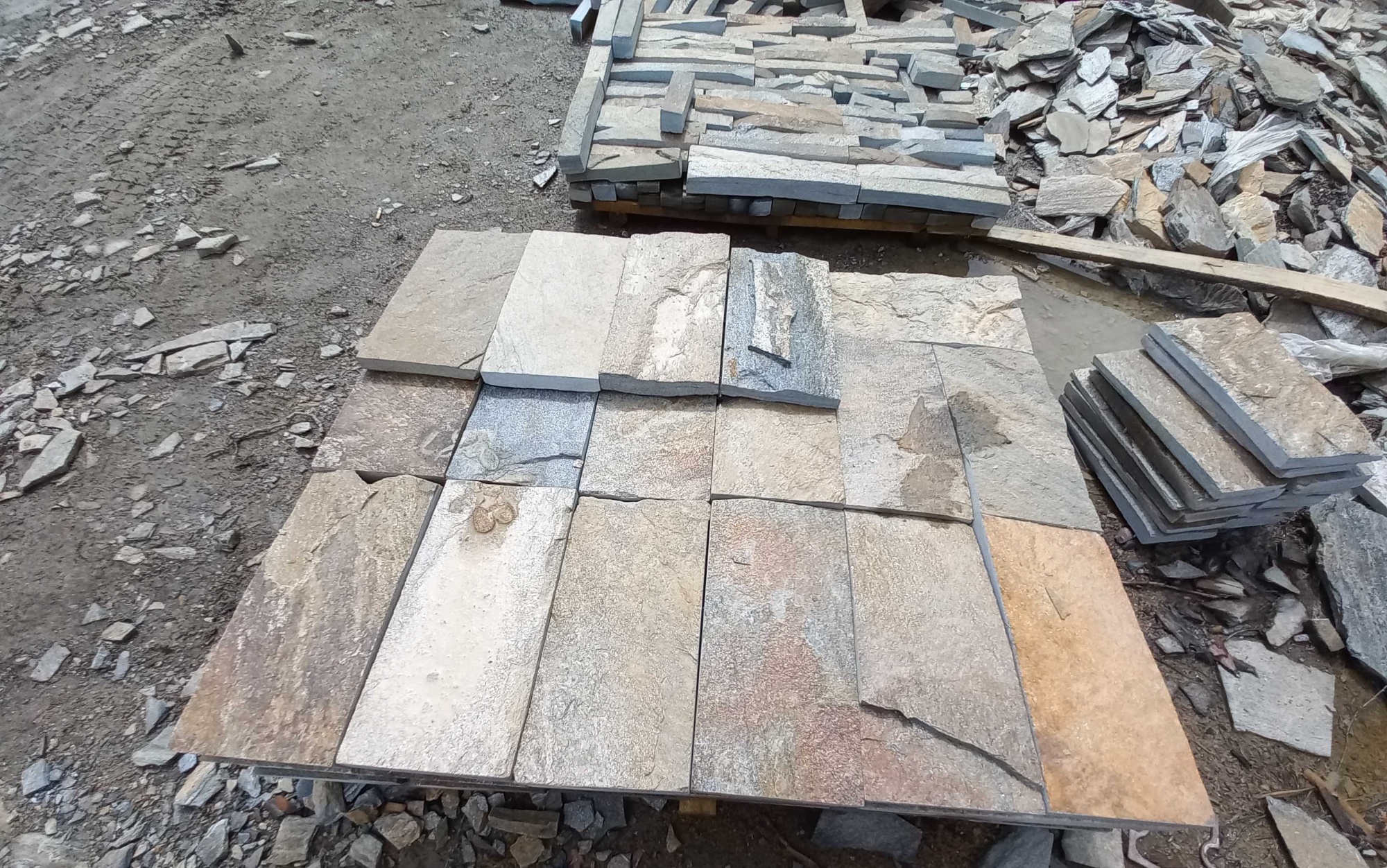 Плитка пилёная златолит Уральский для фасада купить в Одинцово