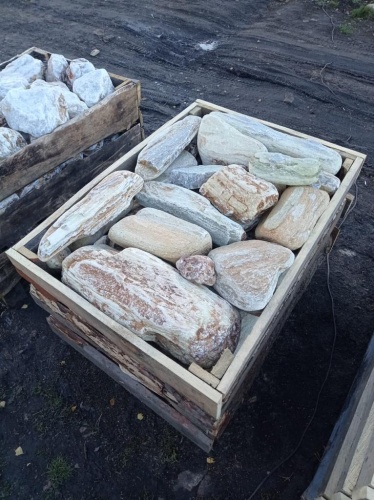 Златолит жёлтый, жёлто-зелёный глыбки и валуны для ланшафтного дизайна купить в Одинцово