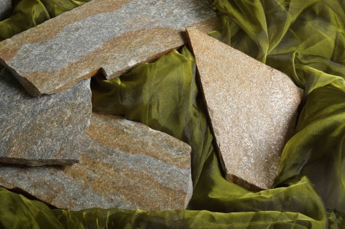 Плитняк златолит Уральский  для фасада купить в Одинцово