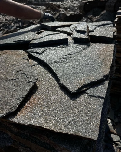 Плитняк златолит серебристый для фасада купить в Одинцово