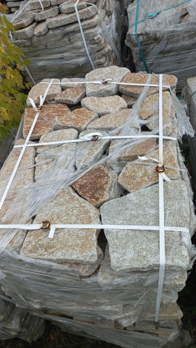 Плитняк галтованный гранитный для ландшафтного дизайна купить в Одинцово