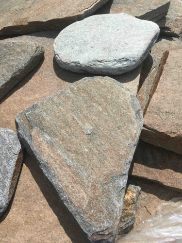 златолит уральский галтованный для мощения